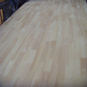 A Grade Rubberwood Finger Jointed Board (Worktops)